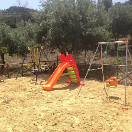Tiberio Farm stay *