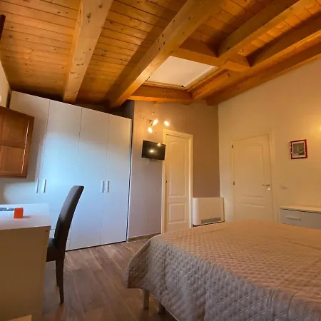 Tiberio Alloggio per agriturismo San Mauro Castelverde