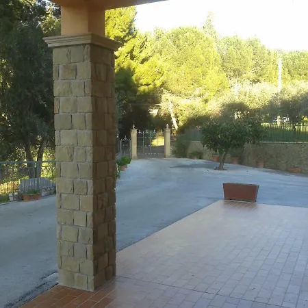 Alloggio per agriturismo Tiberio San Mauro Castelverde