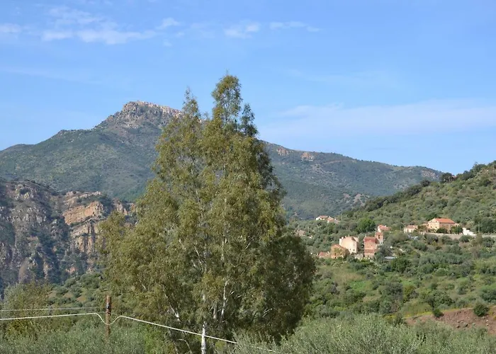 Tiberio 农家乐 San Mauro Castelverde